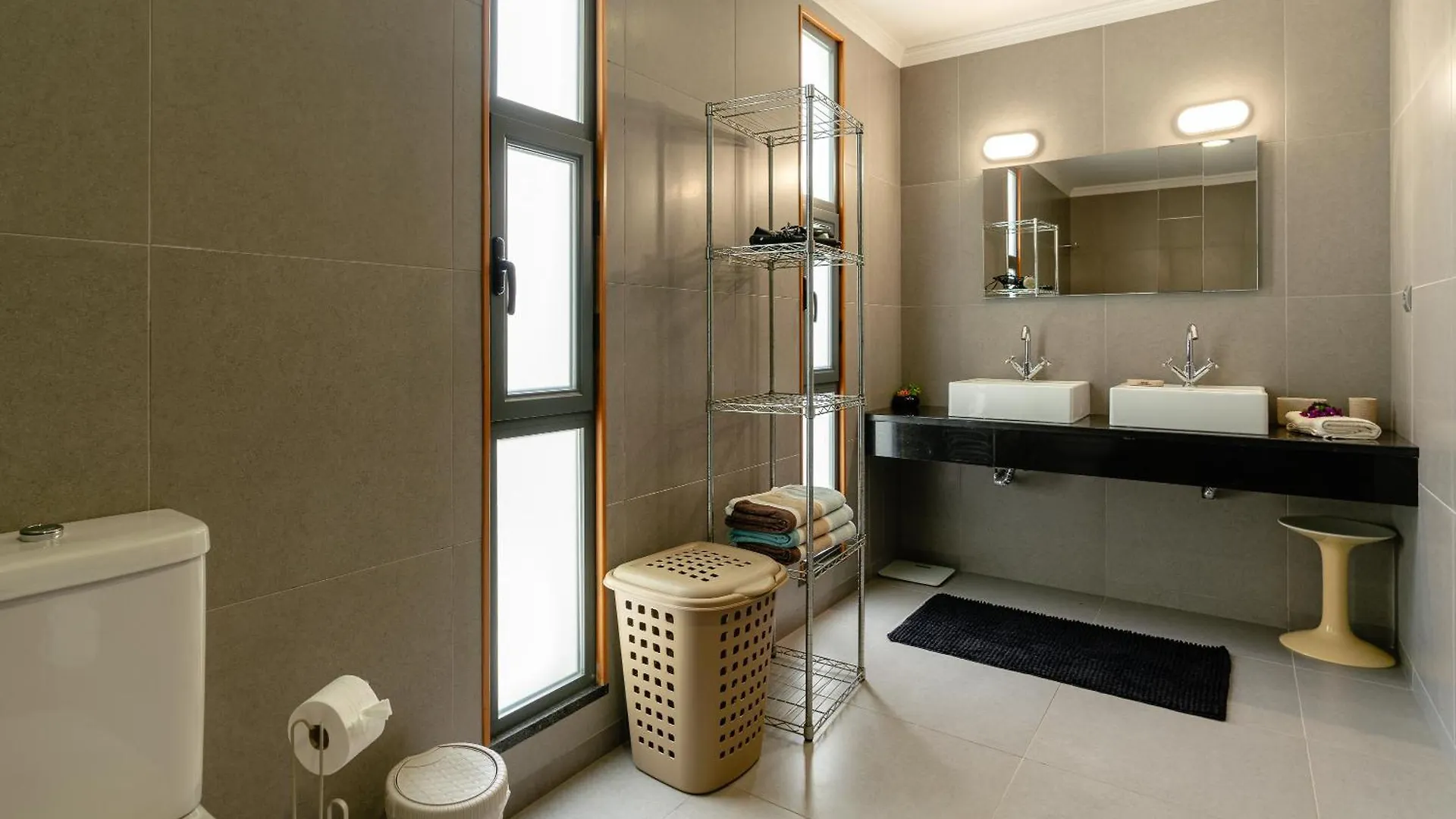 Villa Nunes, Big Holiday House With Private Pool カリェタ